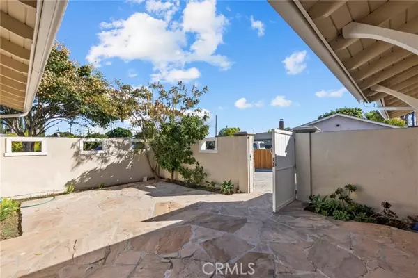 West Hills (los Angeles), CA 91304,7839 Lena