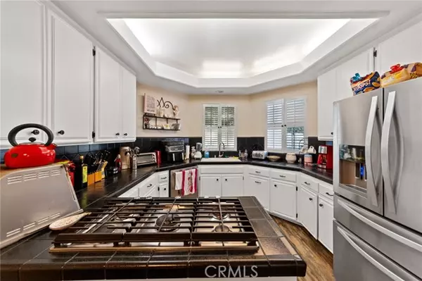 Woodland Hills (los Angeles), CA 91367,20950 Oxnard Street #54