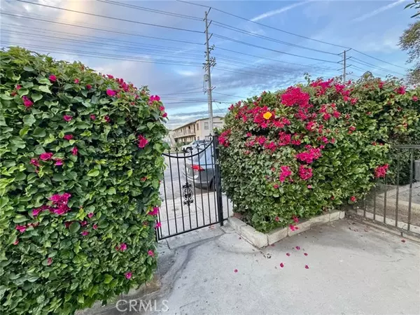 North Hollywood (los Angeles), CA 91605,12714 Vanowen