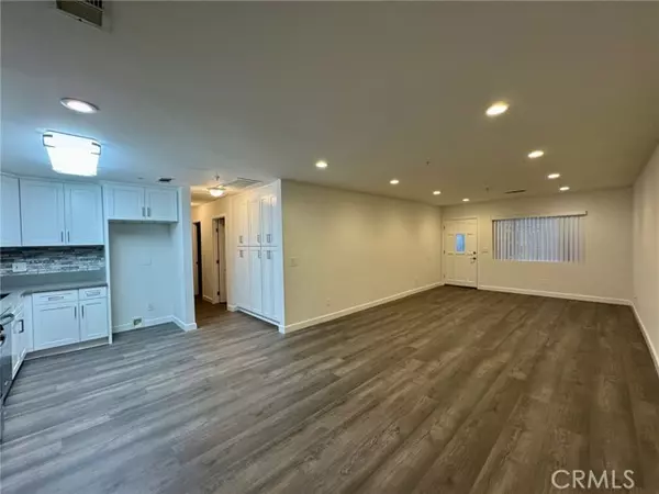 North Hollywood (los Angeles), CA 91605,12714 Vanowen