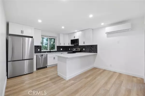 Encino (los Angeles), CA 91316,17000 Burbank Boulevard #101