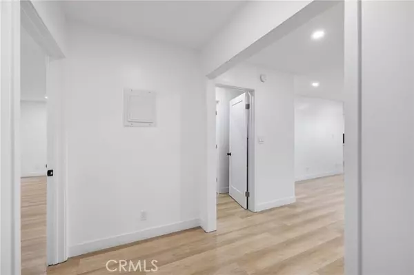 Encino (los Angeles), CA 91316,17000 Burbank Boulevard #101