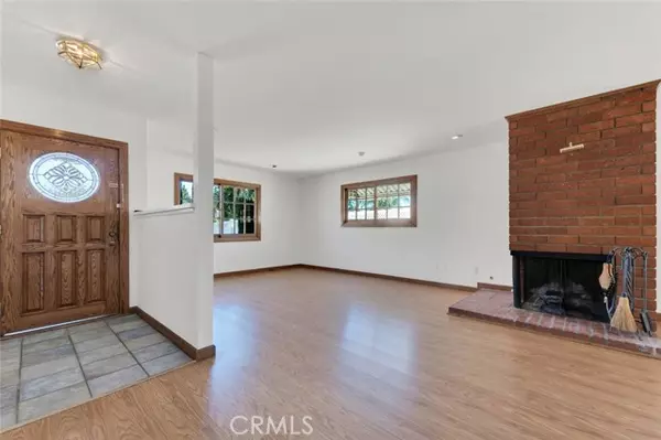 Granada Hills (los Angeles), CA 91344,11741 Odessa Avenue