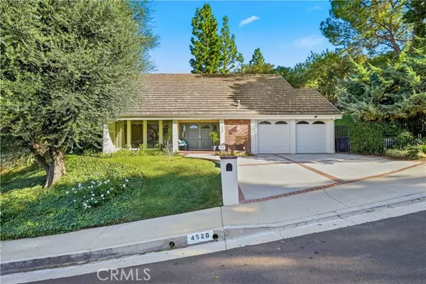 4520 Cezanne Avenue, Woodland Hills (los Angeles), CA 91364