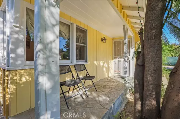 Los Angeles, CA 91406,15719 Vose Street