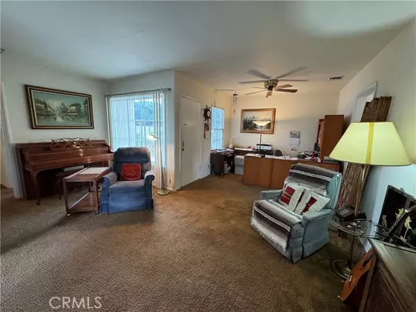 Reseda (los Angeles), CA 91335,7044 Bertrand