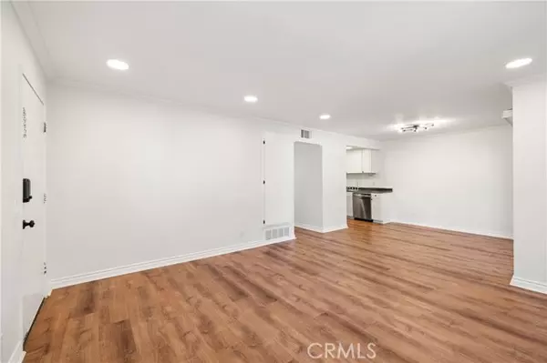 Thousand Oaks, CA 91362,1346 E Hillcrest Drive #49