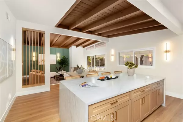 Encino (los Angeles), CA 91316,5611 Babbitt