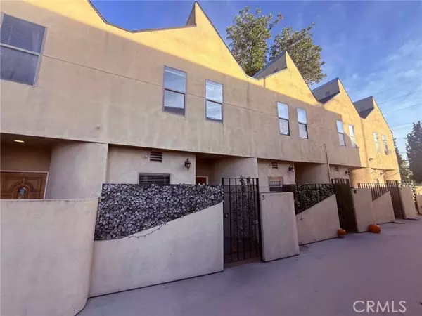 14256 Victory Boulevard #3, Van Nuys (los Angeles), CA 91401