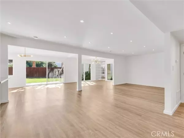 Simi Valley, CA 93065,1406 Duarte Circle