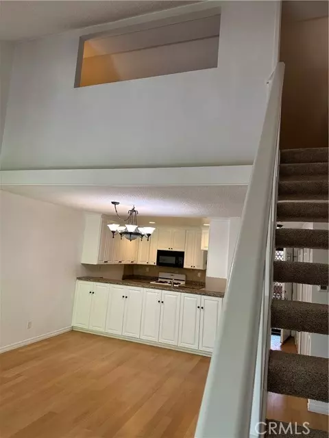 Canoga Park (los Angeles), CA 91303,7101 Farralone Avenue #135