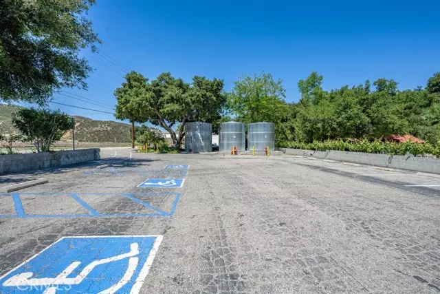 Agua Dulce, CA 91390,12625 Sierra