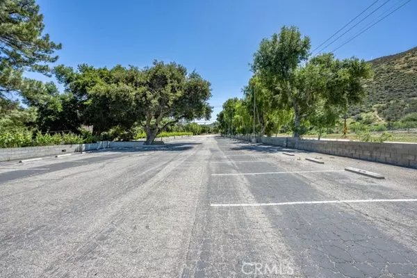 Agua Dulce, CA 91390,12625 Sierra