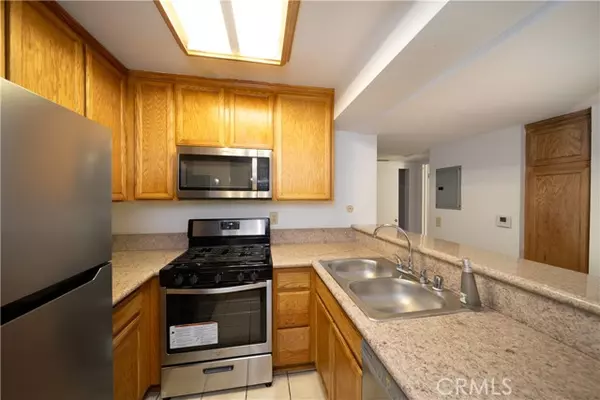 Encino (los Angeles), CA 91316,5325 Newcastle