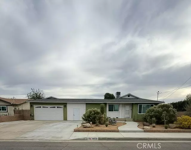 Lancaster, CA 93536,4552 W Avenue L12