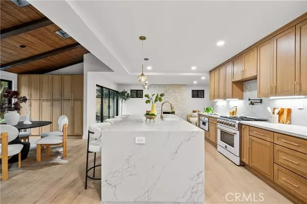 Sherman Oaks, CA 91423,13925 Branton Place