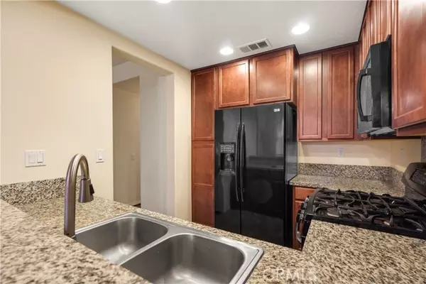 Valencia (santa Clarita), CA 91354,24490 Marzal