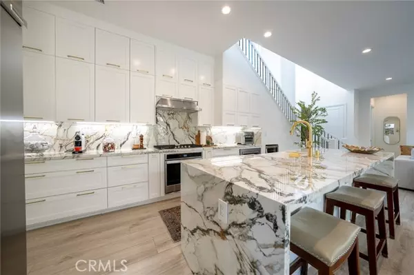 20811 W Bur Oak, Porter Ranch (los Angeles), CA 91326