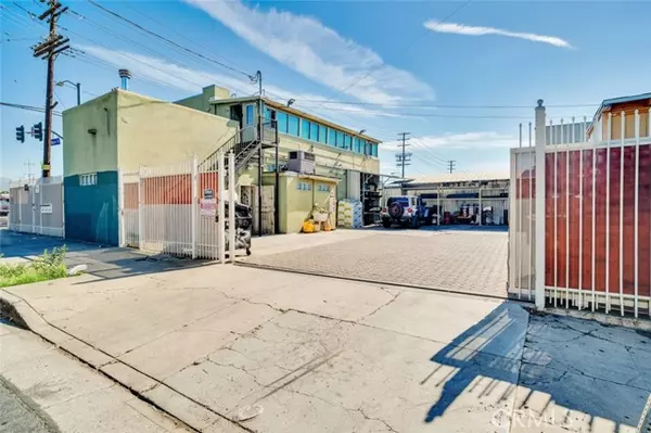 Pacoima (los Angeles), CA 91331,10615 San Fernando Road