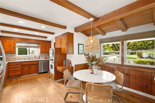 Woodland Hills (los Angeles), CA 91367,23843 Crosson Drive