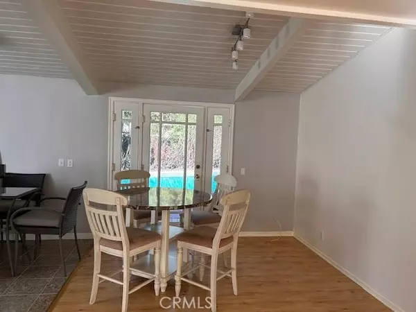 Woodland Hills (los Angeles), CA 91364,22839 Epsilon