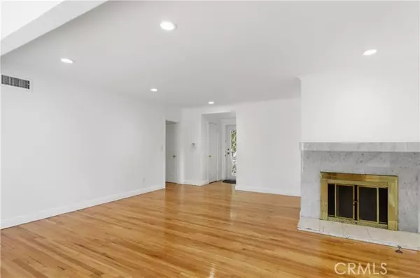 Granada Hills (los Angeles), CA 91344,11131 Dempsey