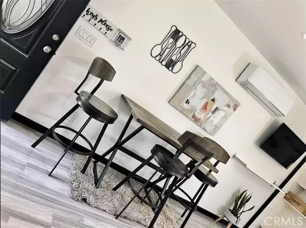 Van Nuys (los Angeles), CA 91405,7325 Matilija Avenue