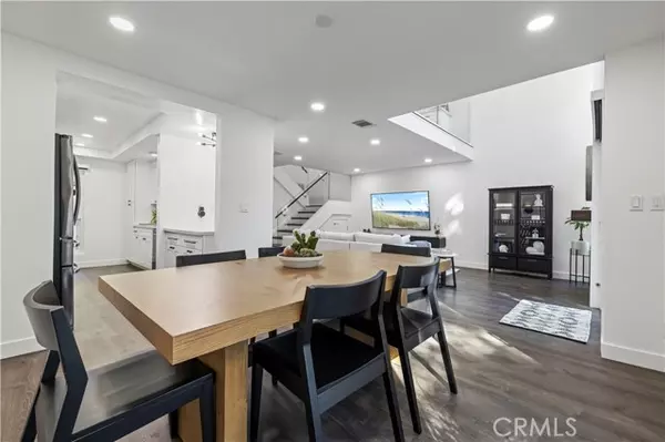 Northridge (los Angeles), CA 91325,10061 Melinda Way #2