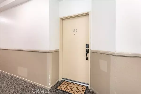 Reseda (los Angeles), CA 91335,19350 Sherman Way #124