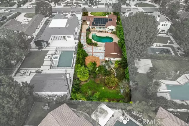 Woodland Hills (los Angeles), CA 91364,19732 Henshaw