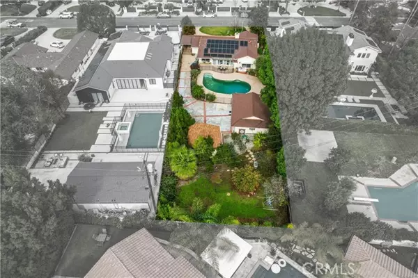 19732 Henshaw, Woodland Hills (los Angeles), CA 91364