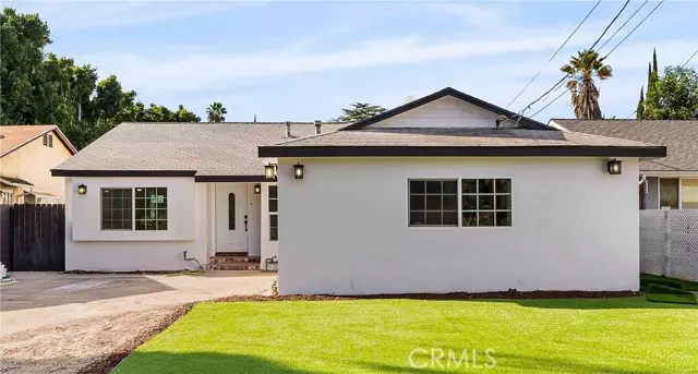 Valley Village, CA 91607,5651 Radford