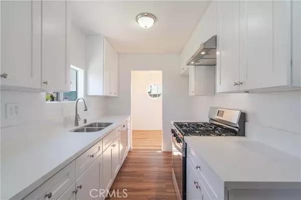 Los Angeles, CA 90059,1727 E 123rd