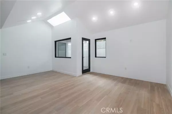 Panorama City (los Angeles), CA 91402,8141 Hazeltine