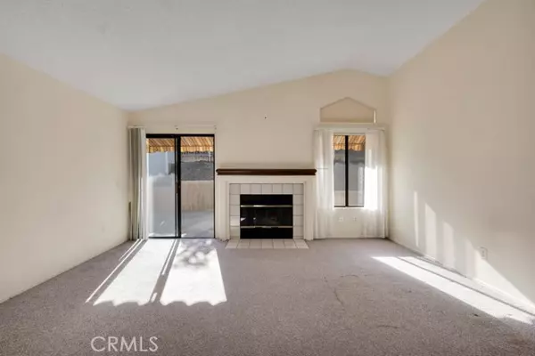 Corona, CA 92882,1440 fox run