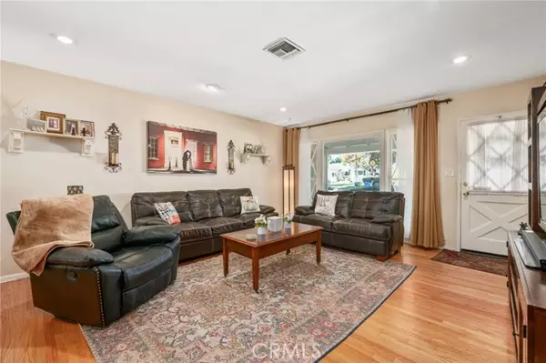 North Hills (los Angeles), CA 91343,16458 Calahan