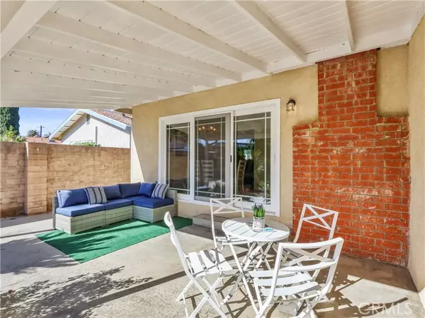 Van Nuys (los Angeles), CA 91406,15354 Runnymede Street