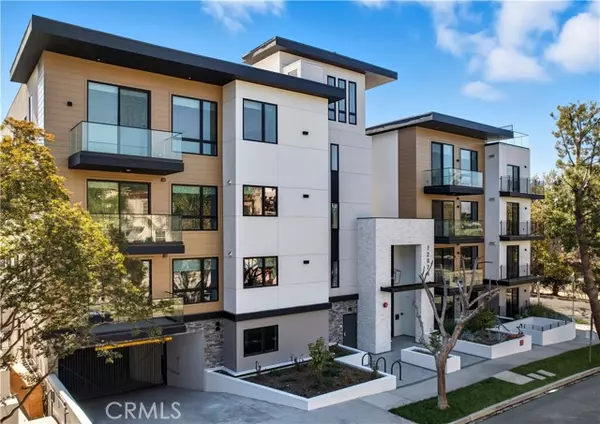 Studio City (los Angeles), CA 91604,12078 Guerin Street #207