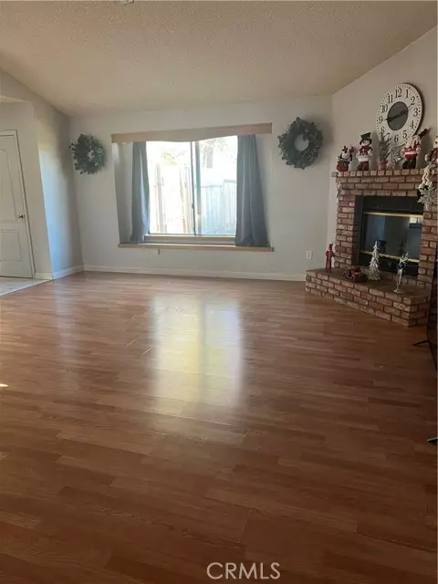 California City, CA 93505,8873 Holly