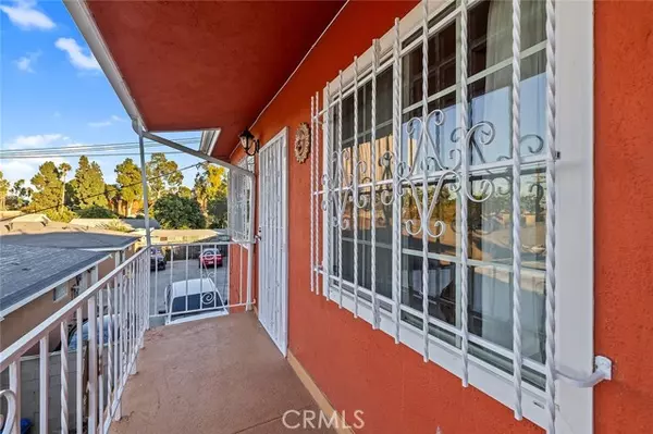 Compton, CA 90220,330 W Laurel Street #C