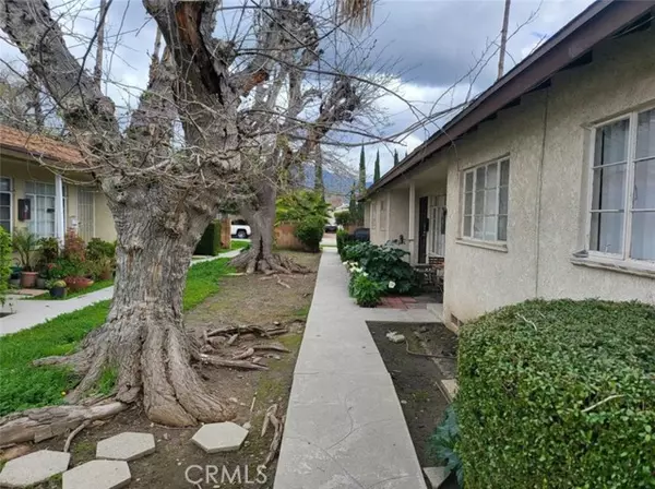 2573 N. Lincoln Street, Burbank, CA 91504