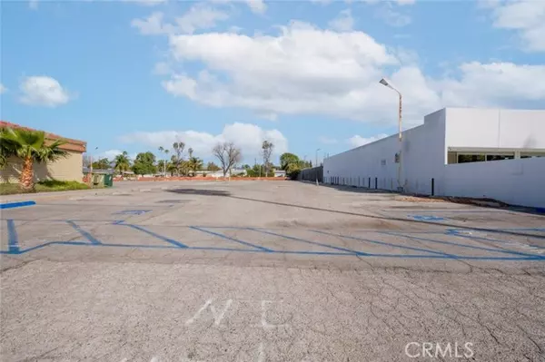 Van Nuys (los Angeles), CA 91406,16955 Sherman Way