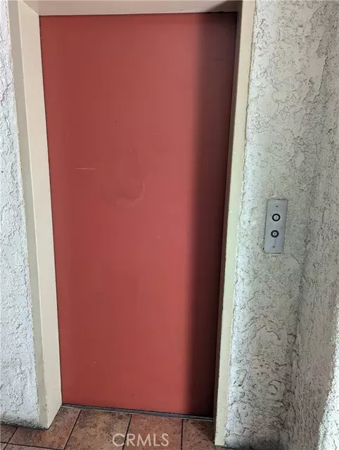 Tarzana (los Angeles), CA 91356,18530 Hatteras St Unit 329