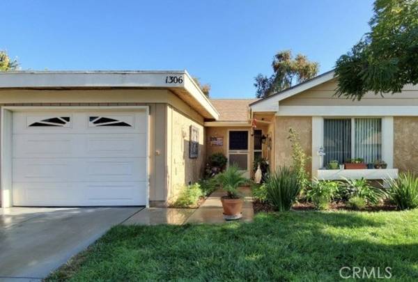 1306 Village 1, Camarillo, CA 93012