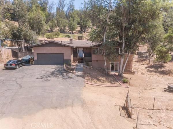 10957 Valle Vista Road, Lakeside, CA 92040