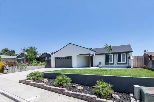 10023 Via Leslie, Santee, CA 92071