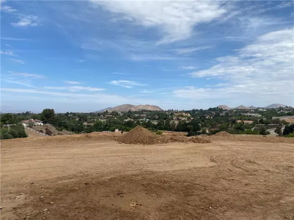 Temecula, CA 92592,40732 Los Ranchos Circle