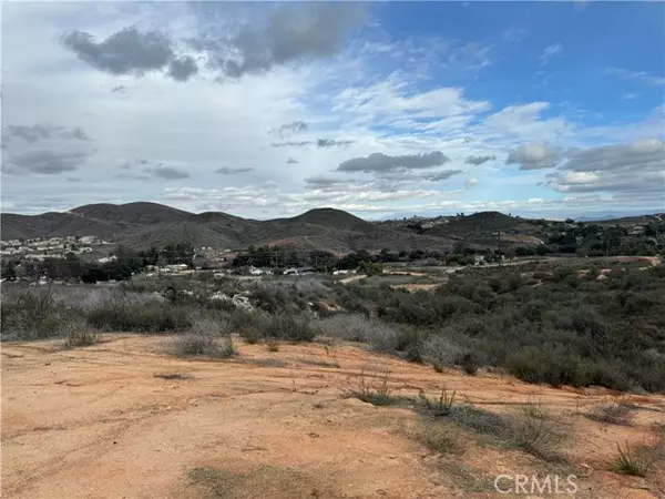 Menifee, CA 92584,24 Orange