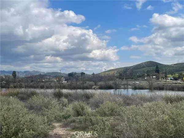 Lake Elsinore, CA 92530,0 BROMLEY Avenue