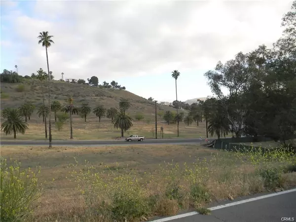 Lake Elsinore, CA 92530,0 Illinois Street